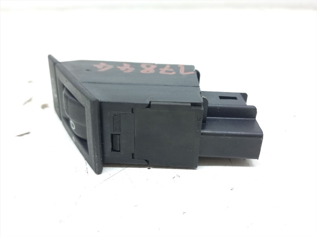 PEUGEOT 406 Break (8E/F) 2.0 HDI 110 Fényszórómagasság Állító Kapcsoló #17844# 1925698 6. kép