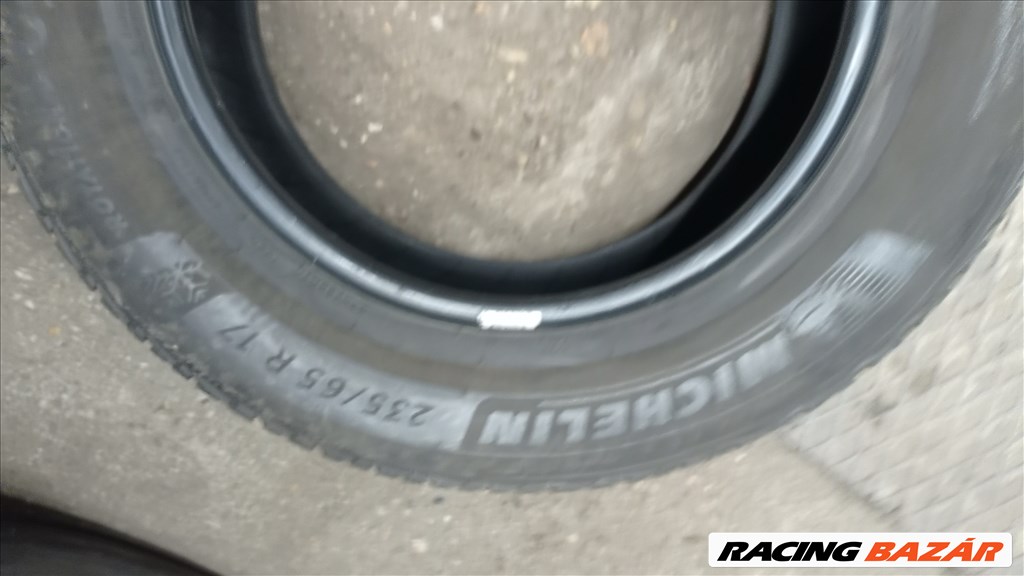  235/6517" használt Michelin téli gumi gumi 6. kép