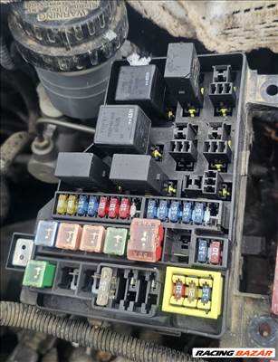 Volvo S40 2.0 Motortéri biztosíték tábla 