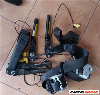 Opel Meriva B gyári bontott övfeszítő szettben