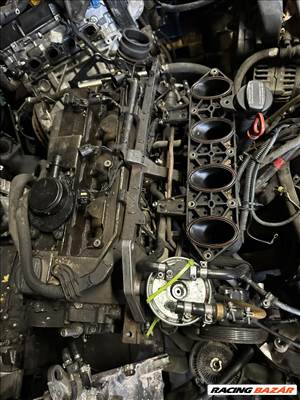 Mercedes Vito 638 CDI Fűzött Blokk Hengerfejjel 