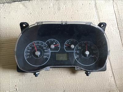 Fiat Grande Punto 1.2-1.4 MPI benzines bontott óracsoport 51803117