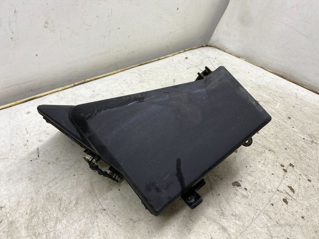 SUBARU FORESTER (SH) 2.0 D AWD Biztosítéktábla Doboz #26294# MB700200E 2. kép