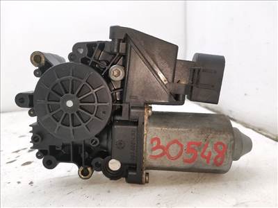 AUDI A6 II Avant (4B5/ 4B6/ C5) 2.5 TDI quattro Jobb hátsó Ablakemelő Motor #30548# 114185101