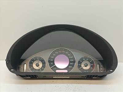 MERCEDES-BENZ CLK Kilométeróra
