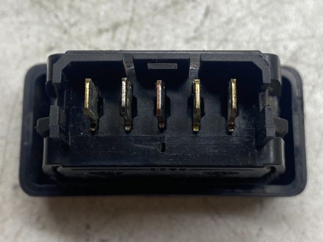 DACIA LOGAN Jobb első Ablakemelő Kapcsoló 4. kép