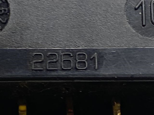 DACIA LOGAN Jobb első Ablakemelő Kapcsoló 5. kép