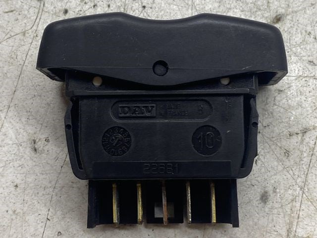 DACIA LOGAN Jobb első Ablakemelő Kapcsoló 7. kép