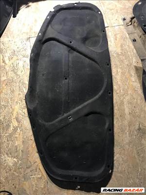 Volkswagen Passat  B5.5 - géptető szigetelés 