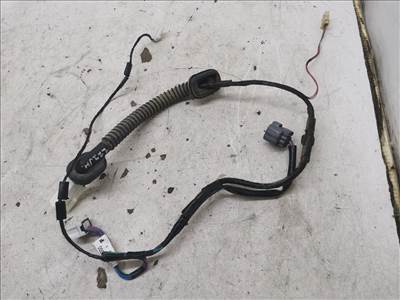 SUBARU FORESTER (SH) 2.0 D AWD Jobb hátsó Ajtó Kábelköteg #26260# 81822SC000