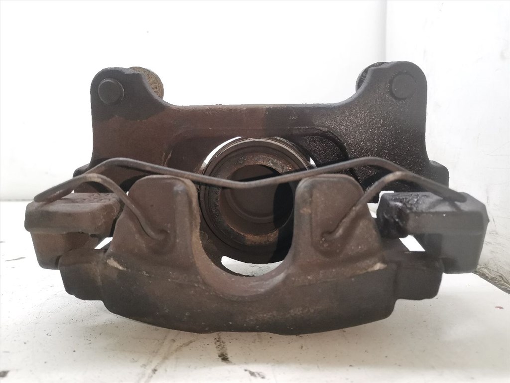 AUDI A4 IV (8K2/ B8) 1.8 TFSI Bal első Féknyereg Munkahengerrel #29142# 4. kép