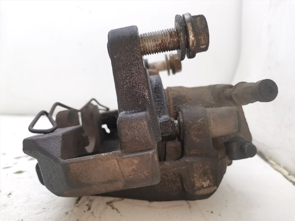 AUDI A4 IV (8K2/ B8) 1.8 TFSI Bal első Féknyereg Munkahengerrel #29142# 5. kép