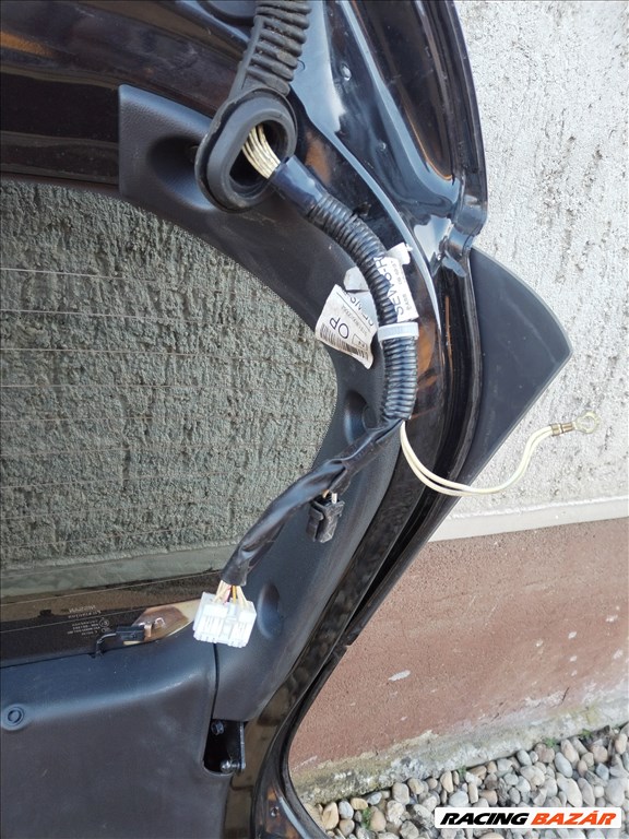Nissan Juke I komplett csomagtérajtó  5. kép