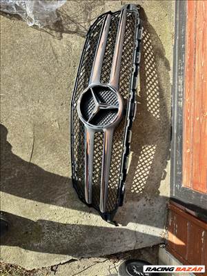 Mercedes C W205 hűtődíszrács  a2058800183