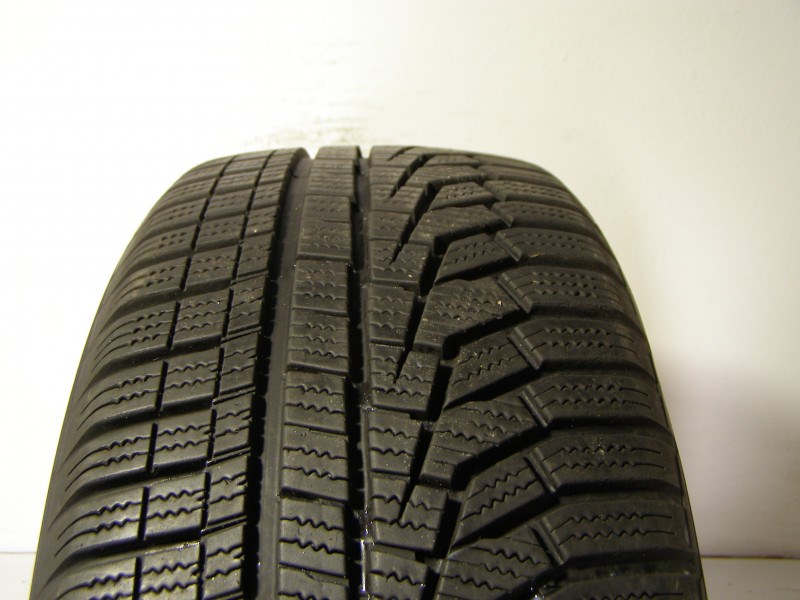 Hankook W320 Winter Icept Evo2 205/55 R16  1. kép