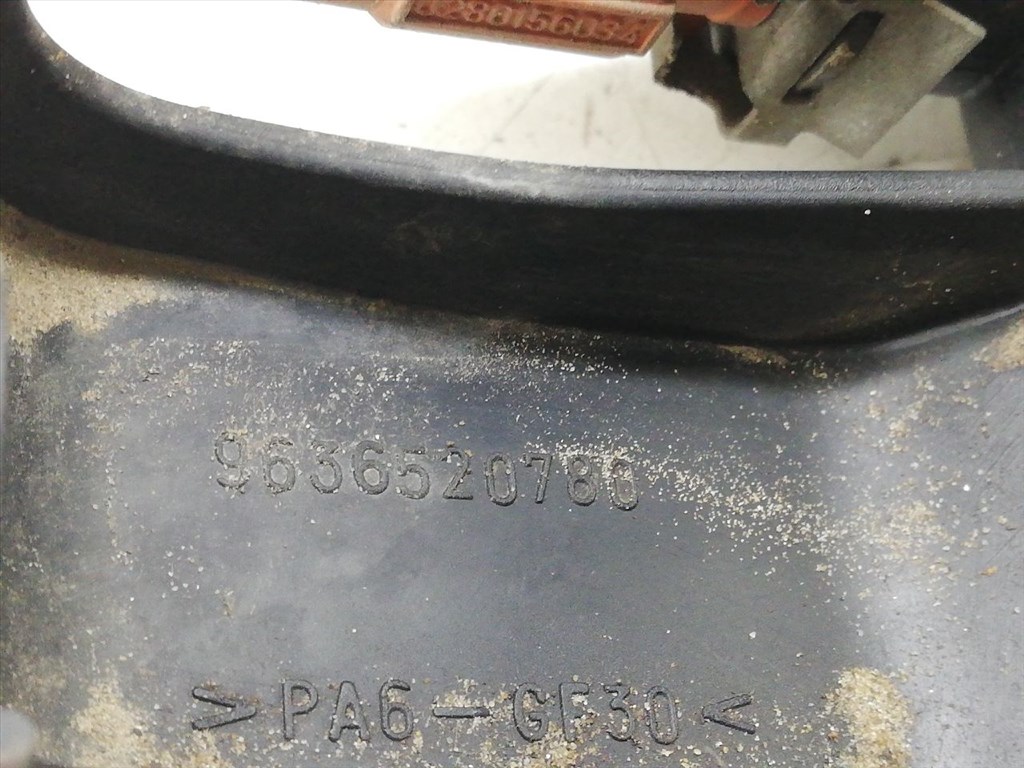 PEUGEOT 307 (3A/C) 1.6 16V Porlasztó Sor / Híd #10477# 9636520780 4. kép