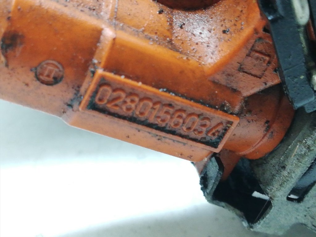 PEUGEOT 307 (3A/C) 1.6 16V Porlasztó Sor / Híd #10477# 9636520780 5. kép