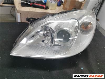 Mercedes B-osztály W245 Bal Fényszóró 