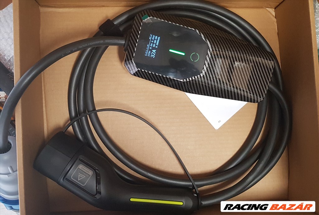 Eladó új 4m EVSE EV Type 2 1 fázis (7.2KW) 6-32A elektromos járműhöz  2. kép