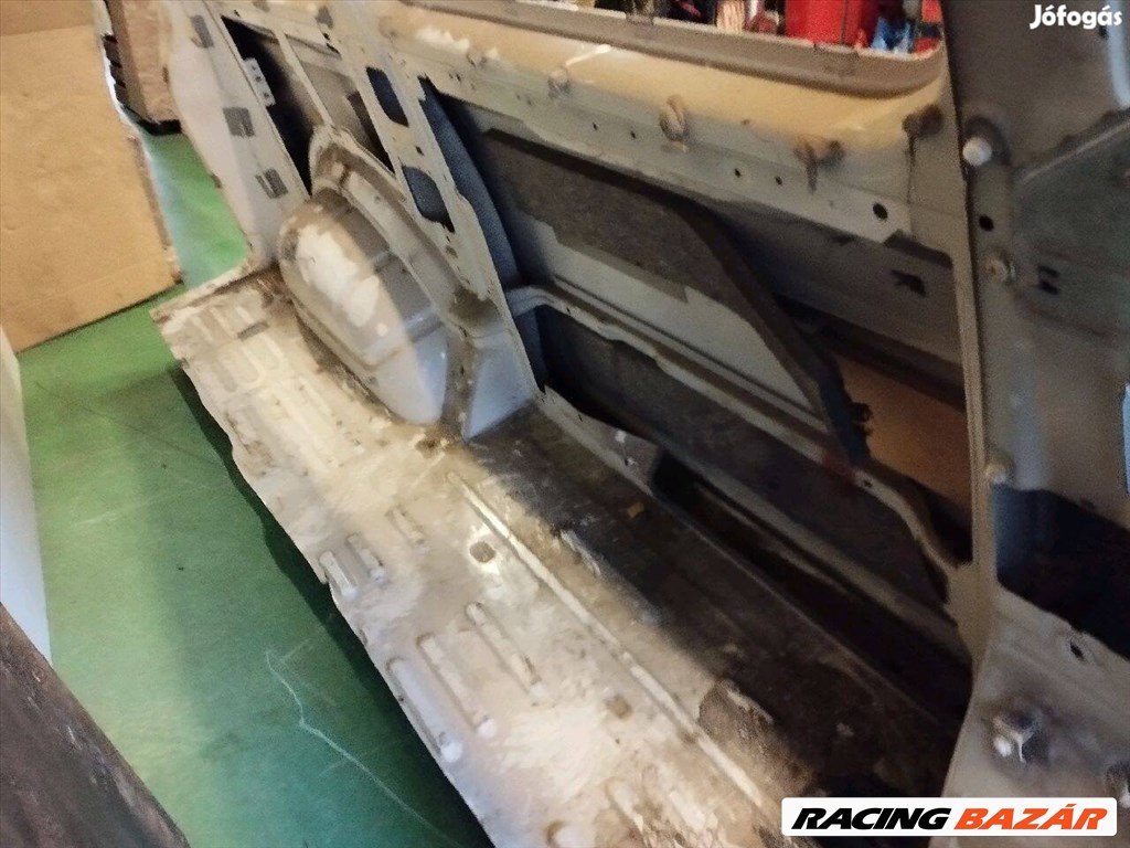  VW Transporter Bal hátsó Negyed Karosszéria Csomag 4. kép