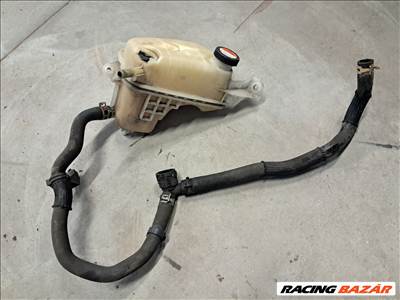 Toyota Avensis (T270 Facelift) 1.6 d4d kiegyenlítő tartály 