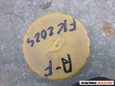 Opel Astra F benzines olajbeöntő sapka 