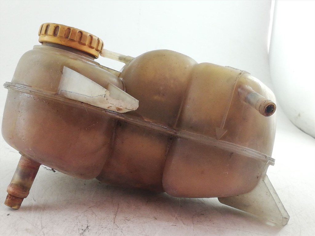 OPEL ASTRA F (51_/ 52_) 1.4 i 16V Kiegyenlítő Tartály #2630# 90351853 1. kép