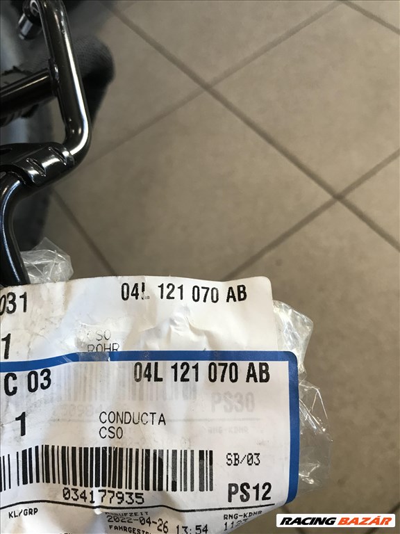 VW csoport GOLF VII 2,0 CR 184LE ÚJ vízcső 04l121070ab 2. kép