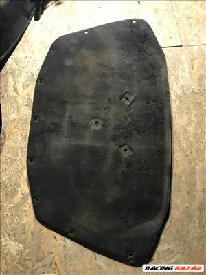 Skoda Octavia II géptető belső szigetelés 