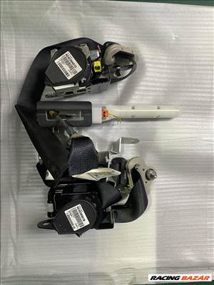 Nissan Leaf első biztonsági öv