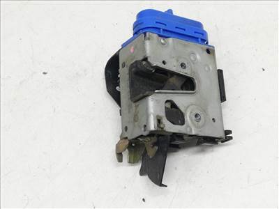 AUDI A4 (8D2/ B5) 2.8 Jobb hátsó Ajtózár #7820# 8D0839016A