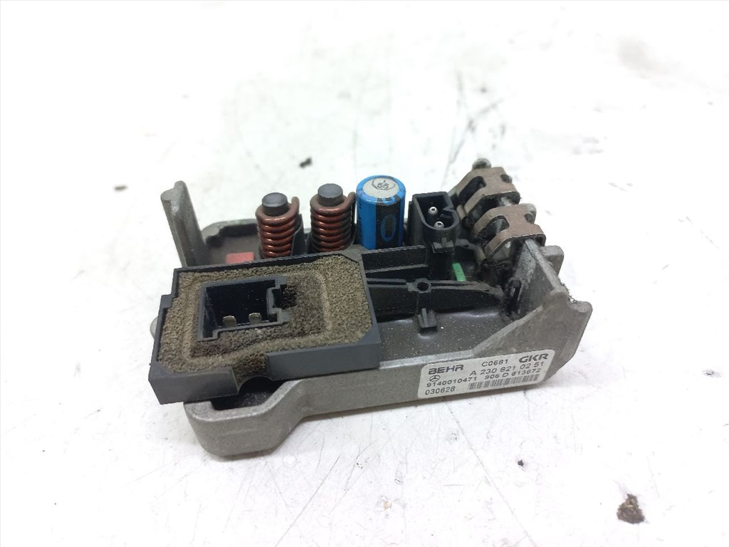 MERCEDES-BENZ M-CLASS (W163) ML 270 CDI (163.113) Előtét Ellenállás Fűtőmotor #14152# 9140010471 1. kép