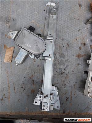 Mitsubishi Pajero bal hátsó ablakemelő  mr436869