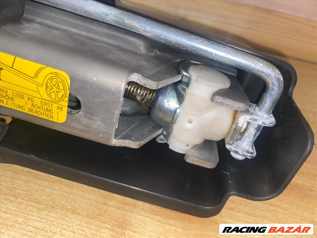 Audi A6 (C6 - 4F) C6 - 4F gyári emelő  4f0011031 11. kép