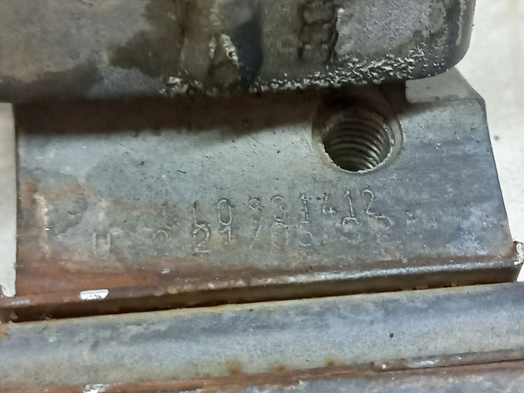 SEAT IBIZA IV (6L1) 1.4 16V Jobb első Ajtóhatároló #24741# 6L0831412 8. kép