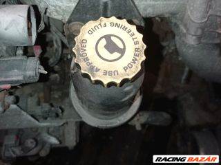 Chrysler Voyager (4th gen) Szervóolaj Tartály *135888*