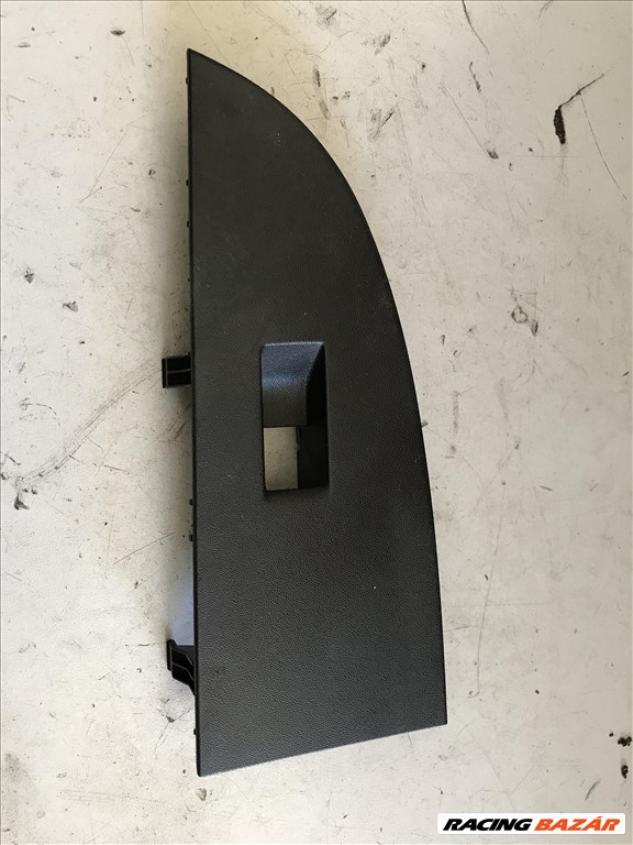 Seat León II 1P _ jobb első ablakemelő kapcsoló keret 1p1867172 1. kép