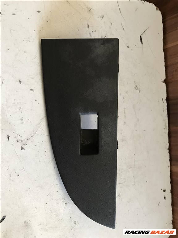 Seat León II 1P _ jobb első ablakemelő kapcsoló keret 1p1867172 3. kép