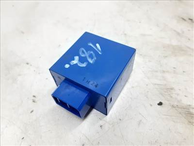 MAZDA PREMACY (CP) 2.0 TD Ablaktörlő Relé #17166# GE4T66810