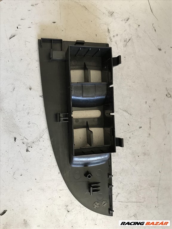 Seat León II 1P _ bal első ablakemelő kapcsoló keret 1p1867171a 2. kép