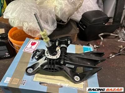 Mazda 2 (DJ1) MAZDA 2 Váltó Kulissza 170606d da6a46100