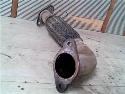 FORD MONDEO 01-07 Kipufogó leömlő cső