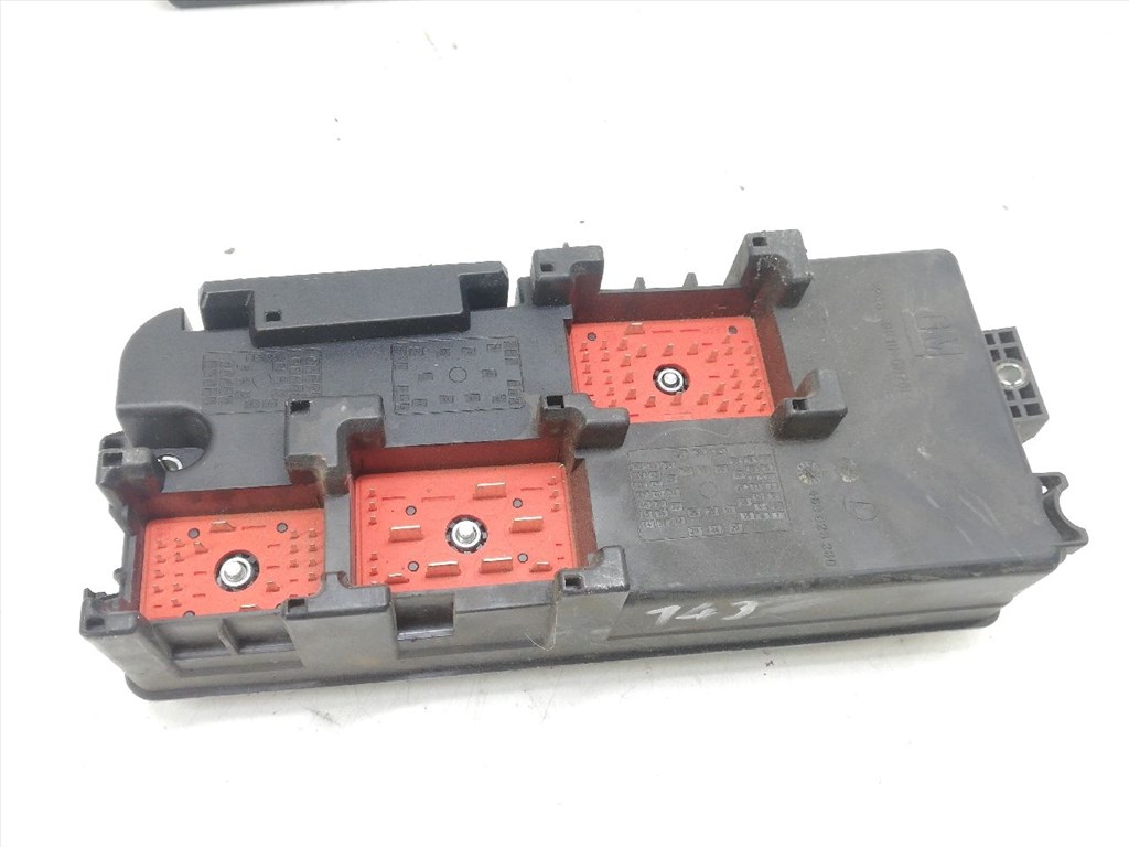 OPEL VECTRA C 1.9 CDTI Biztosítéktábla Motortér #10801# 13172979DF 4. kép