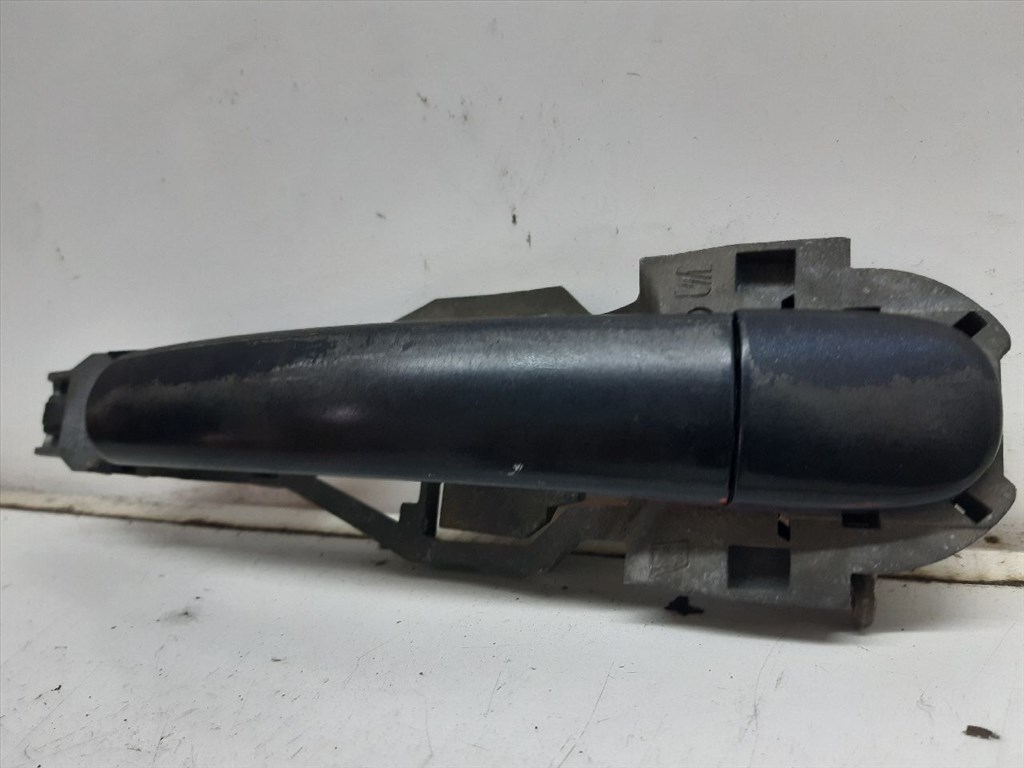 SEAT LEON (1M1) 1.4 16V Bal hátsó Külső Kilincs #18597# 3B0837207 3. kép