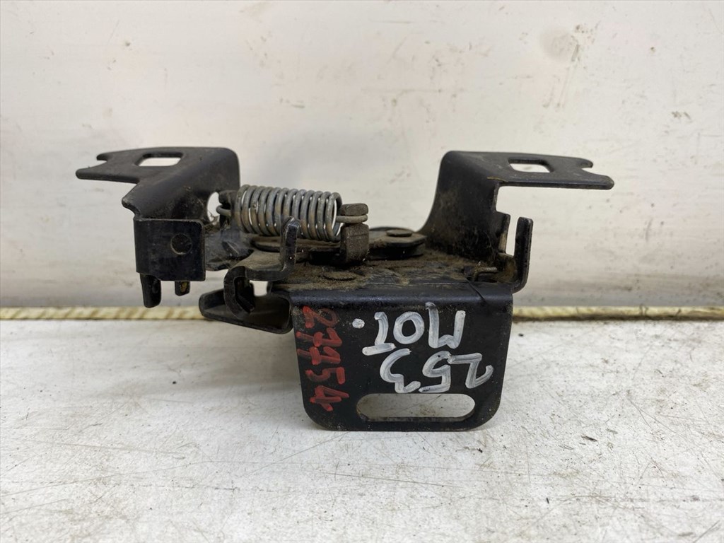 VW POLO (6N1) 45 1.0 Motorháztető Zárszerkezet #27754# 1H0823509 8. kép