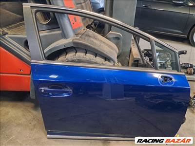Toyota Avensis (T270 Facelift) Jobb első ajtó 