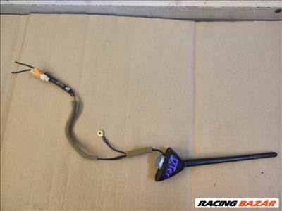 Daihatsu Terios (2nd gen) antenna  v300141e