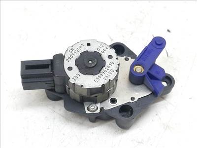 OPEL OMEGA B (25_/ 26_/ 27_) 2.2 DTI 16V Fűtés Állító Motor #10230# 090512501