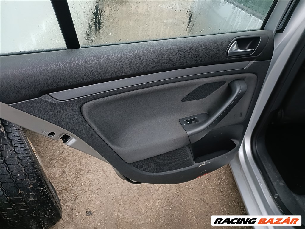 Volkswagen Golf V Variant 1.9 TDI motor BXE kóddal, 207870km-el eladó bxe19tdi vwgolf5 14. kép