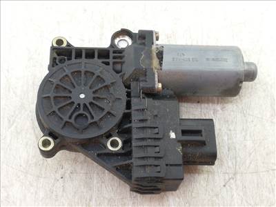 FORD FOCUS (DAW/ DBW) 1.8 16V Bal első Ablakemelő Motor #3995# 0130821756